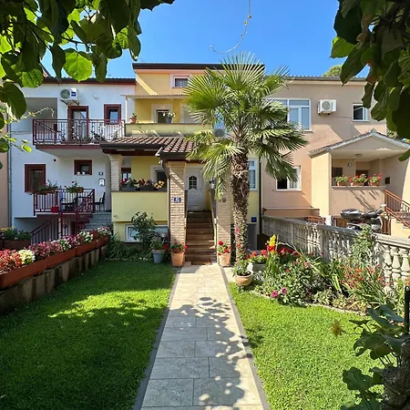 Petrovski アパート *