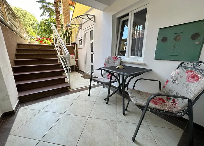 アパート Petrovski *